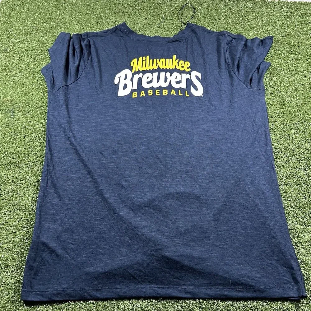 New Era Women’s Milwaukee Brewers Graphic Knot Twist Short Sleeve Shirt 1X NWT